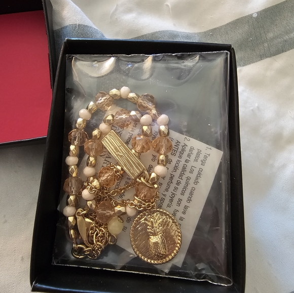 Avon Pineapple Charm Bracelet NWOT - Picture 2 of 5